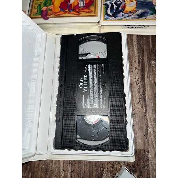 Vintage Walt Disney vhs tape lot + wizard of oz dvd collection - Picture 5 of 12